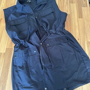 Athleta Black Sleeveless Vest Adjustable Fit